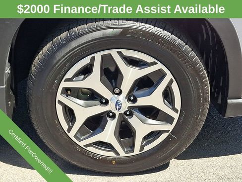 Used 2024 Subaru Forester Premium AWD/4WD image 8