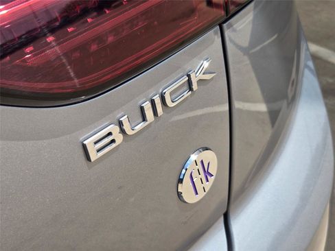 Used 2025 Buick Envision Preferred AWD/4WD image 34