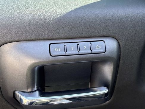 Used 2018 GMC Sierra 1500 SLT w/ SLT Premium Package image 13