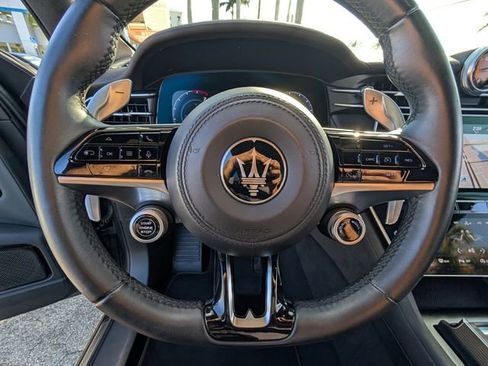 Used 2023 Maserati Grecale GT image 33