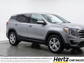 Used 2024 GMC Terrain SLE video 1