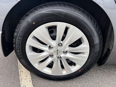 Certified 2023 Nissan Sentra S FWD image 11
