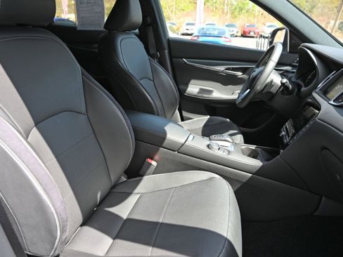 Used 2023 INFINITI QX50 Sport AWD/4WD image 25