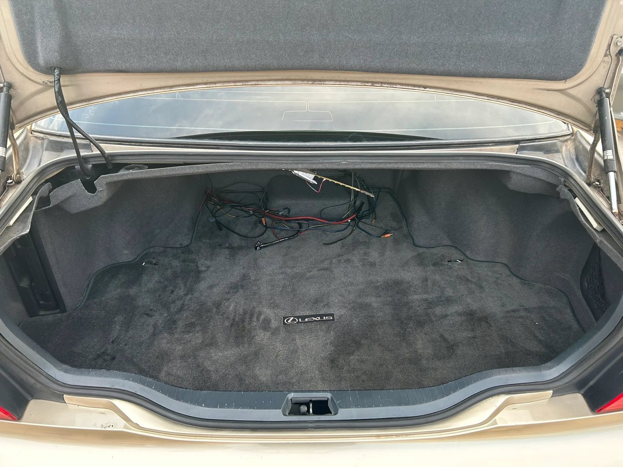 Used 2003 Lexus LS 430 RWD image 29