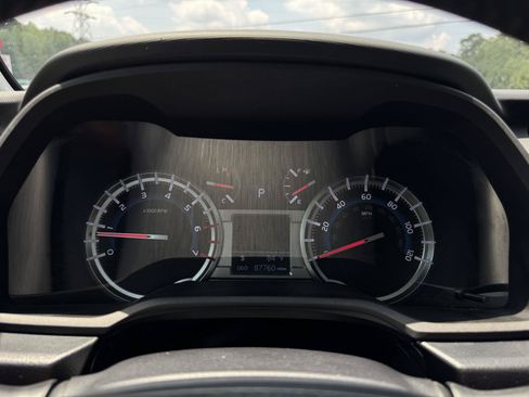 Used 2019 Toyota 4Runner Limited AWD/4WD image 21