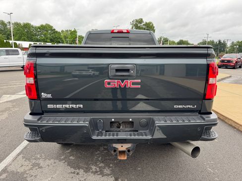 Used 2018 GMC Sierra 3500 Denali w/ Duramax Plus Package AWD/4WD image 7