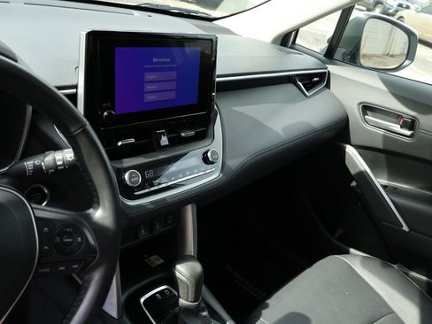 Used 2023 Toyota Corolla Cross XLE w/ Convenience Package AWD/4WD image 23