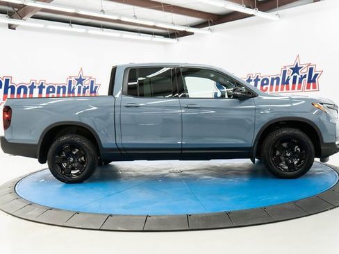 New 2026 Honda Ridgeline Black Edition image 11