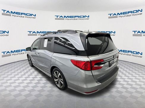 Used 2021 Honda Odyssey Touring image 3