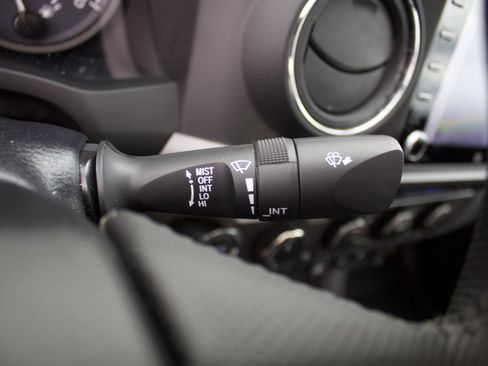 Used 2023 Toyota Tacoma TRD Off-Road w/ TRD Premium Off Road Package image 20