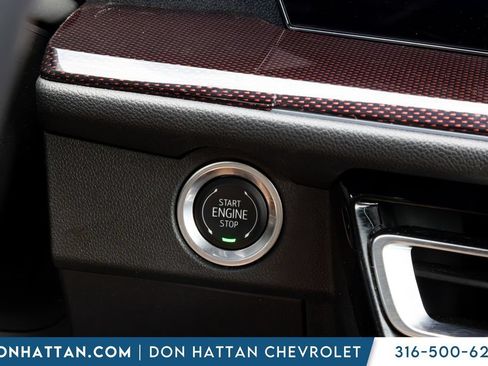 Used 2025 Chevrolet Traverse Z71 AWD/4WD image 11
