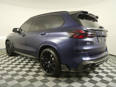 Used 2026 BMW X5 M60i image 5