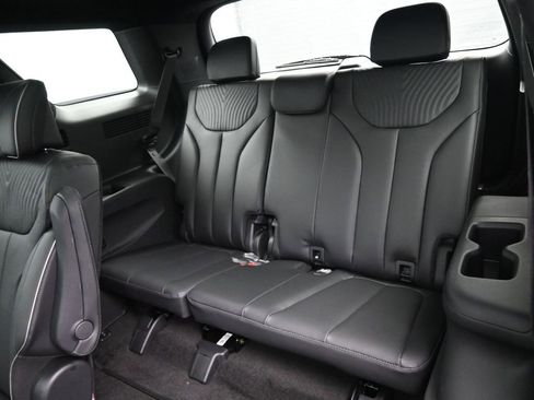 Used 2025 Hyundai Palisade Calligraphy image 32