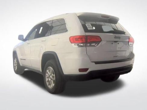 Used 2019 Jeep Grand Cherokee Laredo RWD image 5