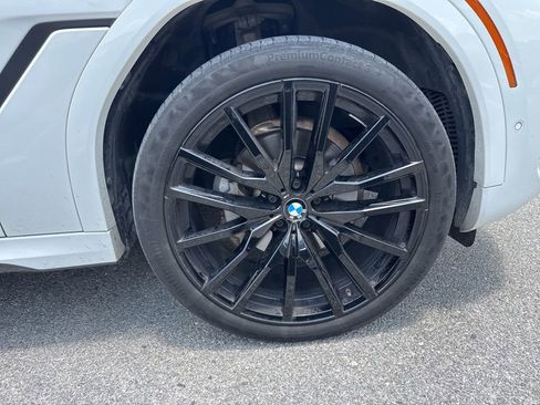 Certified 2023 BMW X6 xDrive40i w/ M Sport Package AWD/4WD image 6