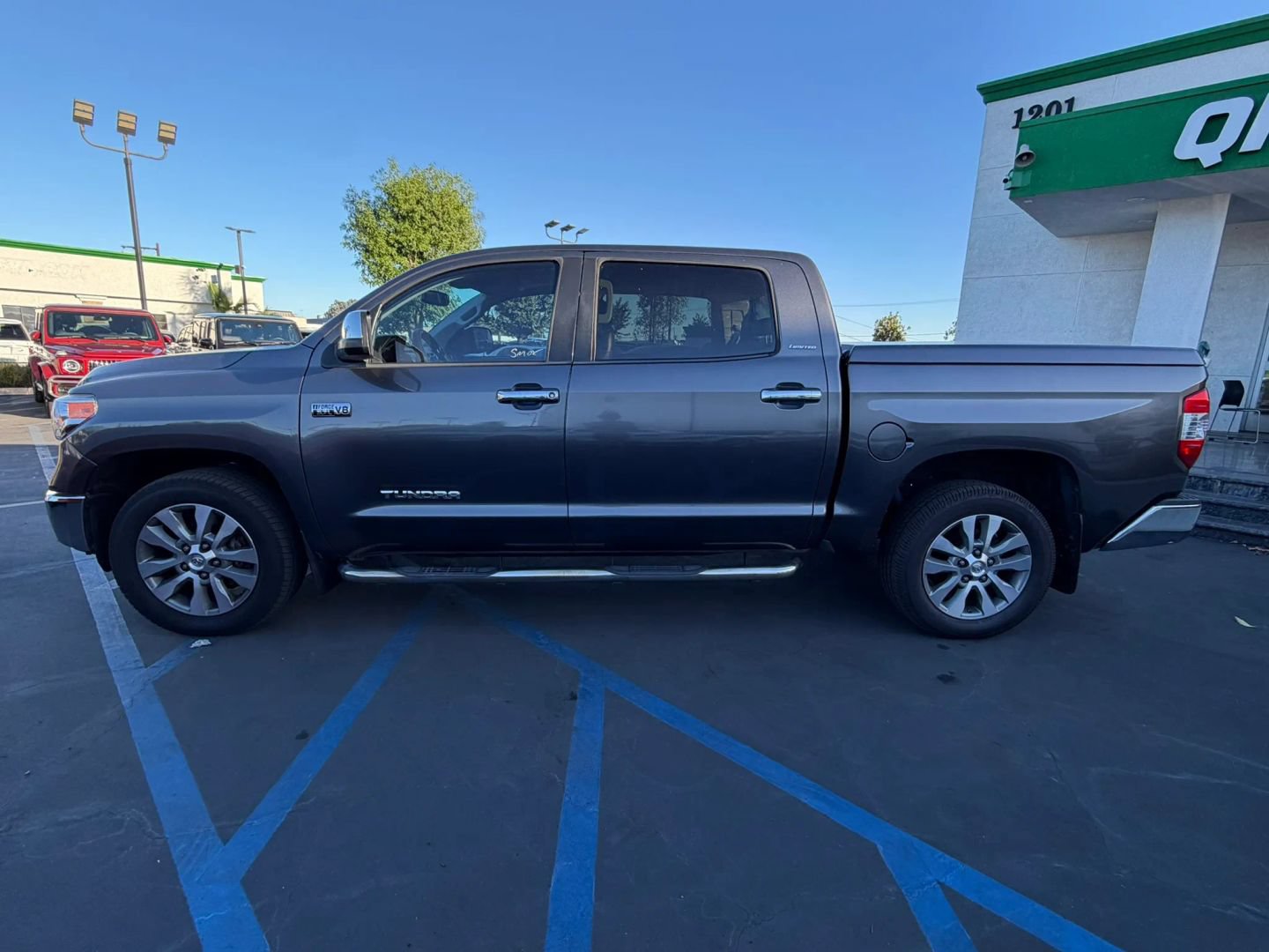 Used 2016 Toyota Tundra Limited RWD image 9