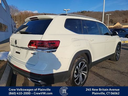 Certified 2022 Volkswagen Atlas SEL image 3
