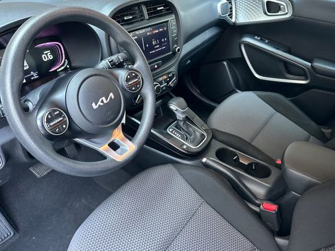 Used 2023 Kia Soul LX w/ Option Group 015 image 10