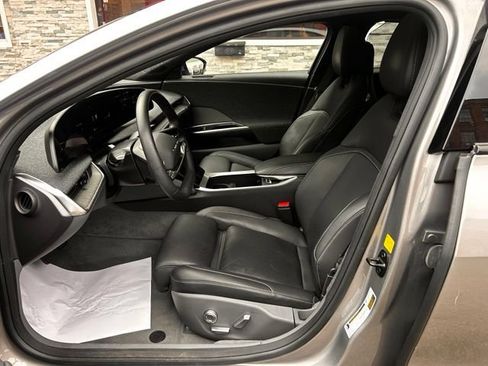 Used 2024 Lucid Air Touring AWD/4WD image 13