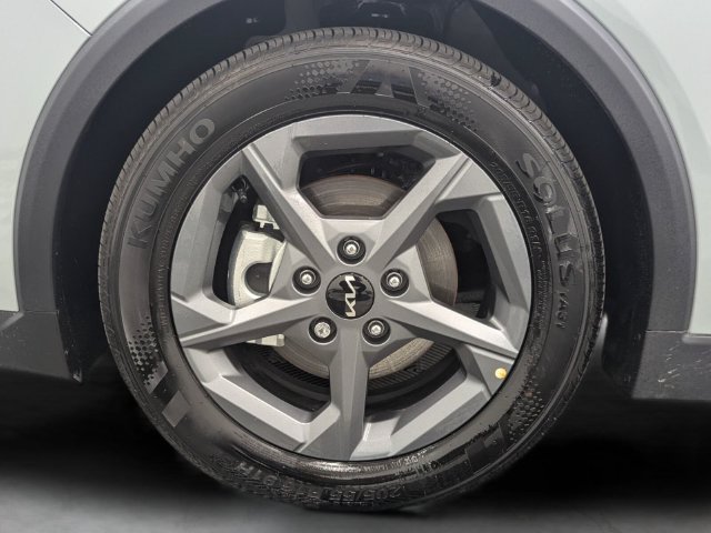 Used 2026 Kia K4 FWD image 10