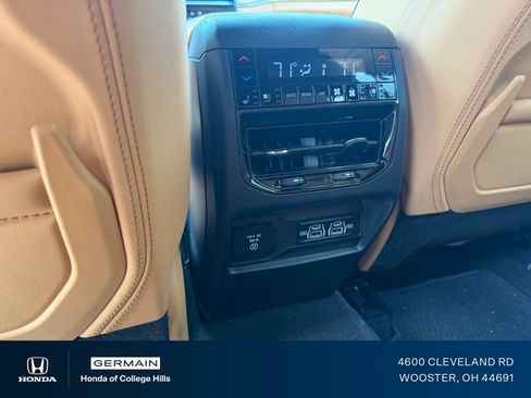 Used 2022 Jeep Grand Cherokee Summit AWD/4WD image 13