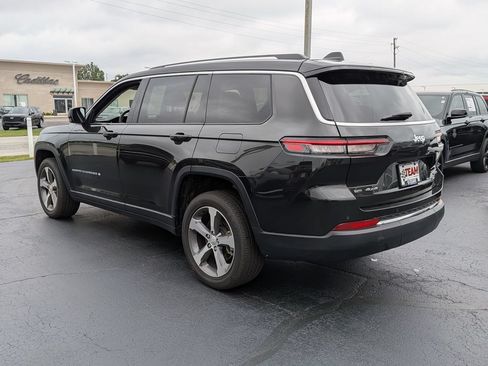 Used 2023 Jeep Grand Cherokee L Limited AWD/4WD image 6