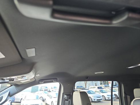 New 2026 GMC Yukon XL Elevation image 32