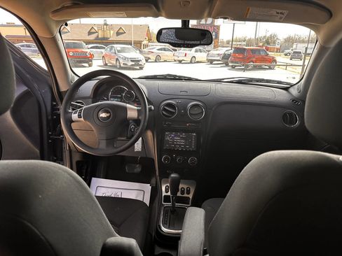 Used 2008 Chevrolet HHR LS image 14