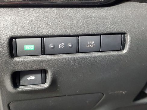 Used 2021 Nissan Sentra SV image 12