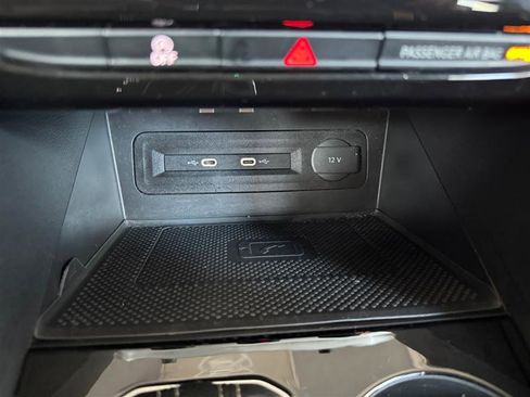 Used 2022 Volkswagen Atlas SE image 23