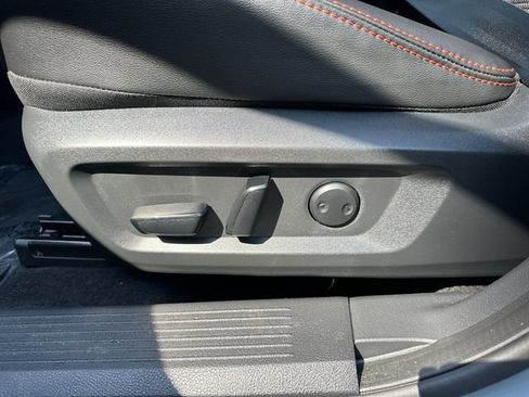 Used 2025 Nissan Rogue SV AWD/4WD image 28