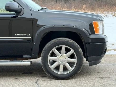 Used 2011 GMC Sierra 1500 Denali image 10