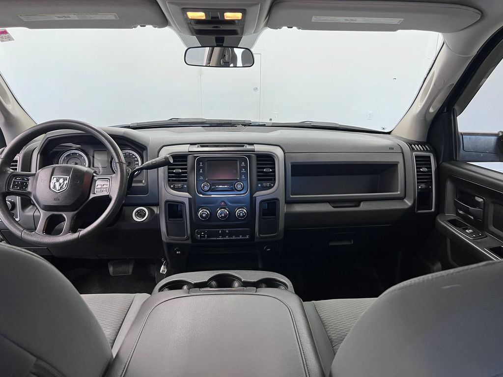 Used 2018 RAM 3500 Tradesman w/ Chrome Appearance Group AWD/4WD image 13