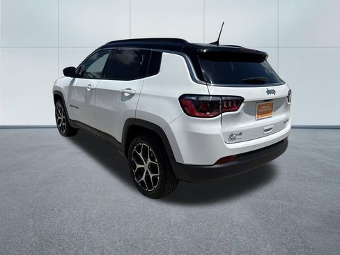 Certified 2024 Jeep Compass Limited AWD/4WD image 3