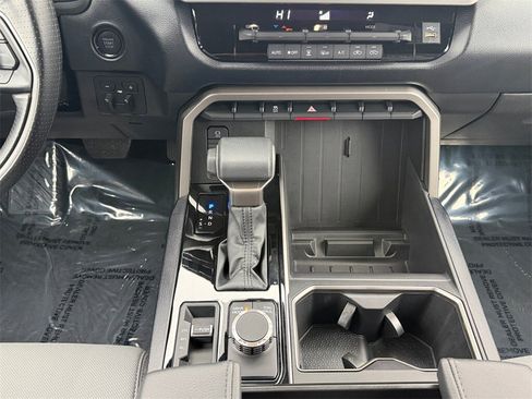 Used 2025 Toyota Tundra SR5 image 15