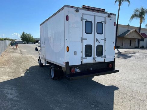 Used 2000 Chevrolet Express 3500 image 7
