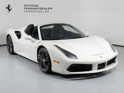 Used 2016 Ferrari 488 Spider image 1