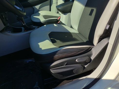 Used 2019 Jeep Compass Latitude image 13