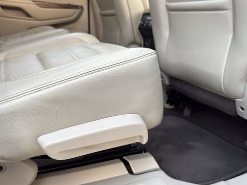 Used 2019 GMC Acadia Denali w/ Technology Package image 27