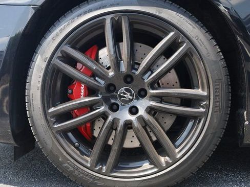 Certified 2022 Maserati Quattroporte Trofeo image 8