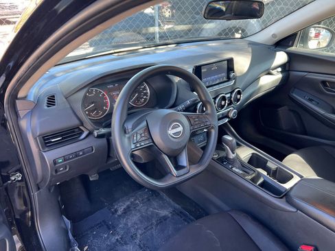 Used 2025 Nissan Sentra S image 30