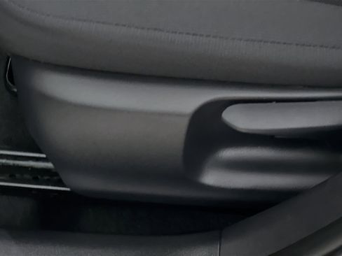 Used 2025 Toyota Corolla LE FWD image 16