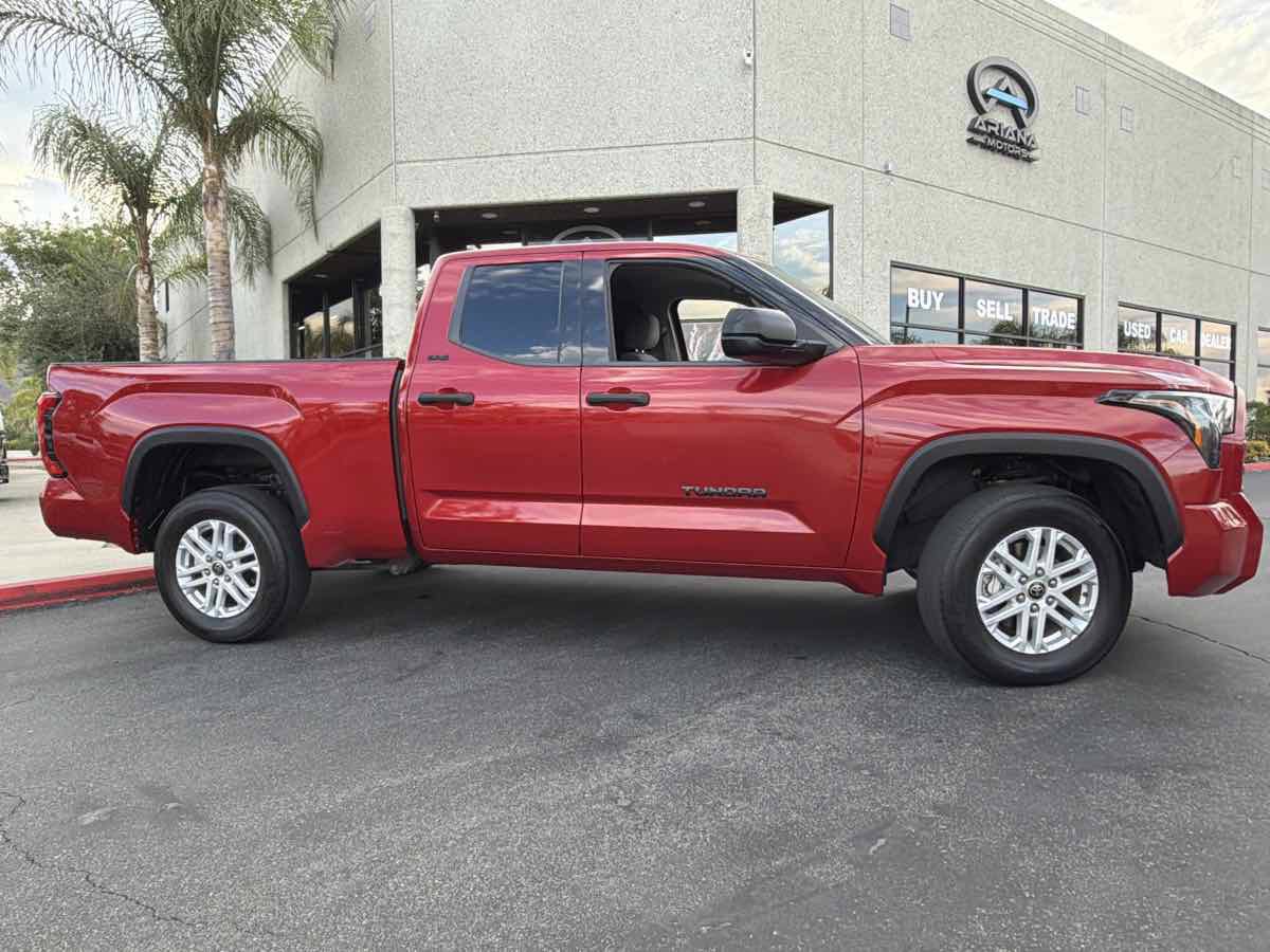 Used 2022 Toyota Tundra SR5 AWD/4WD image 13