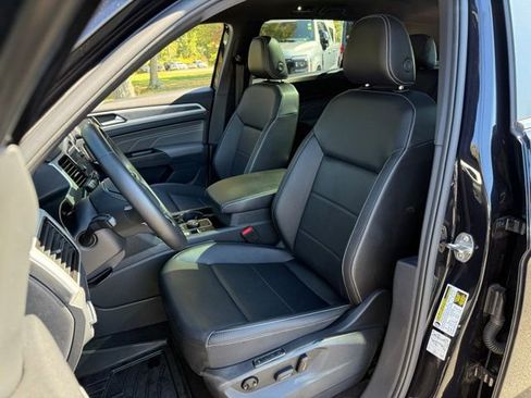 Used 2021 Volkswagen Atlas Cross Sport SEL image 14