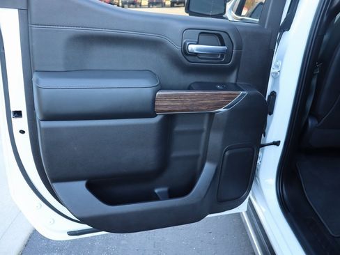 Used 2020 Chevrolet Silverado 1500 High Country w/ Technology Package image 30