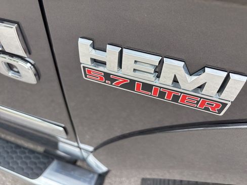 Used 2018 RAM 1500 Laramie w/ Convenience Group AWD/4WD image 50