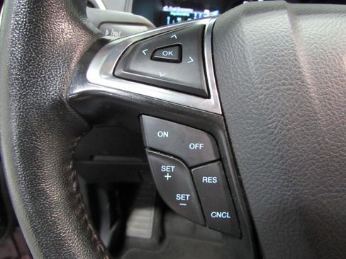 Used 2024 Ford Edge SEL AWD/4WD image 24