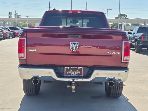 Used 2017 RAM 1500 Laramie w/ Convenience Group AWD/4WD image 5