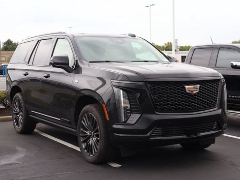 Used 2025 Cadillac Escalade Sport Platinum AWD/4WD image 3