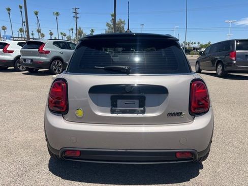 Used 2022 MINI Cooper SE FWD image 5